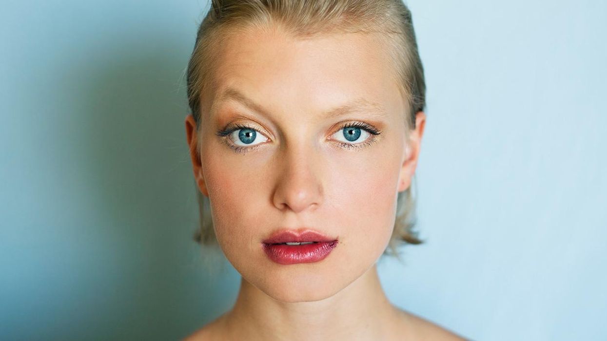 <p>11 Bisexual Girl Problems</p>