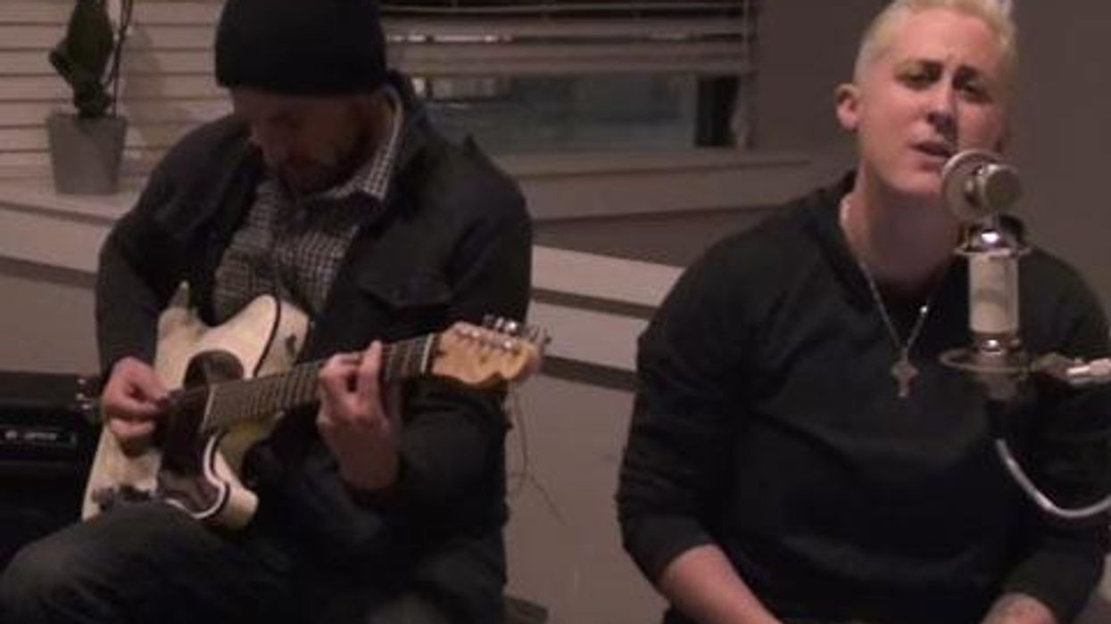 <p>WATCH: The Voice's Kristen Merlin Does a Killer Version of 'Girl Crush'</p>