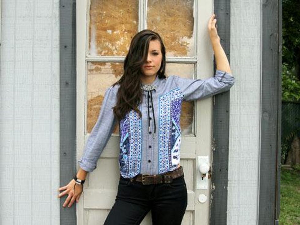 Singer Songwriter Mary Jennings & Her Bolo Tie Company are Taking Off in Stride 