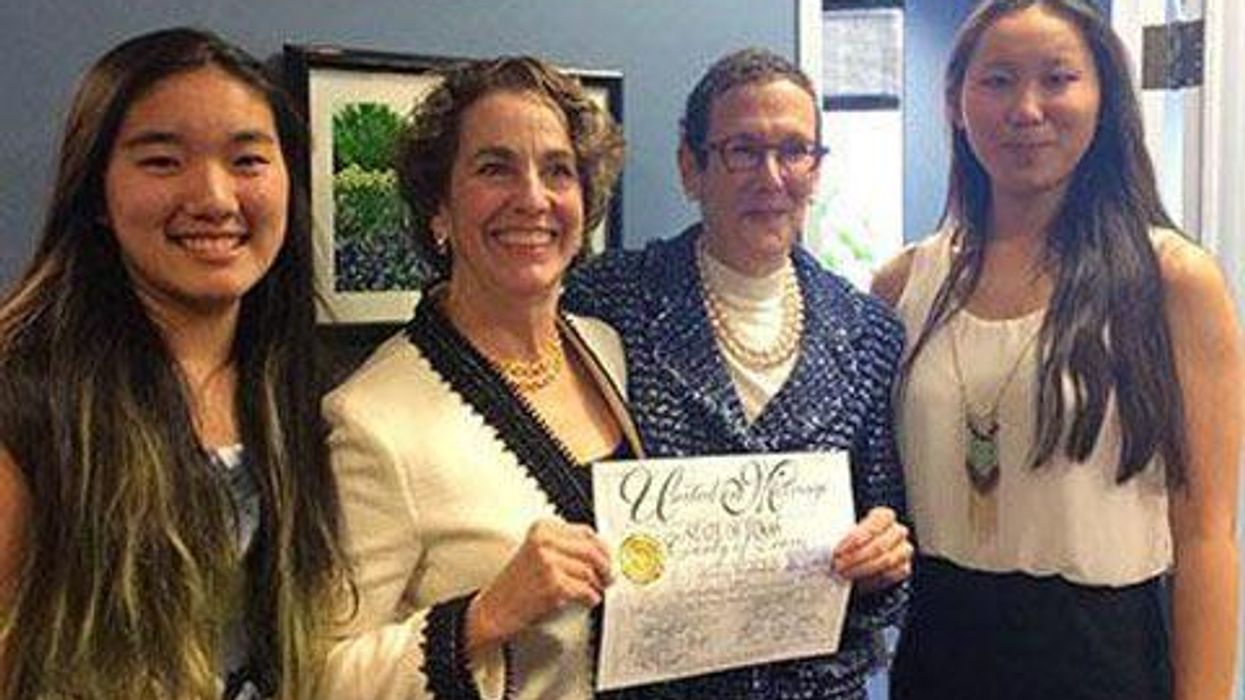 <p>Texas AG Seeks to Void Lesbians' Marriage</p>