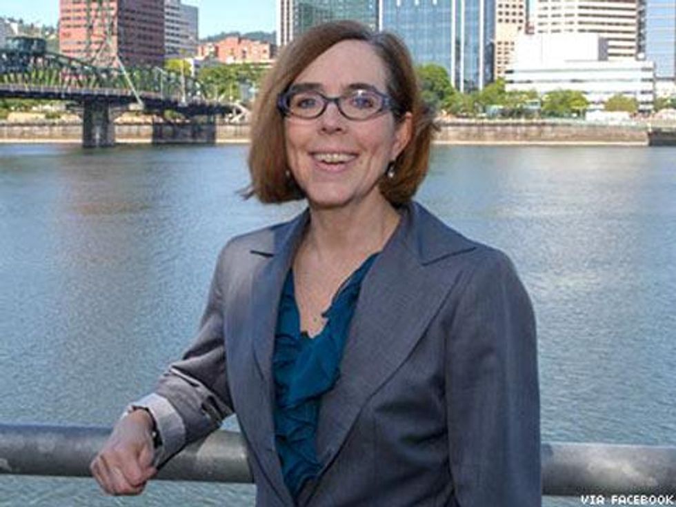Kate Brown, First Openly LGBT Governor, Assumes Office With Pointed Inauguration Speech 