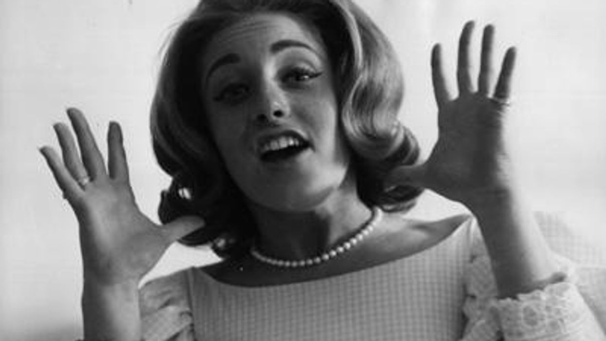 <p>Out 'It's My Party' Singer Lesley Gore Dies at 68</p>