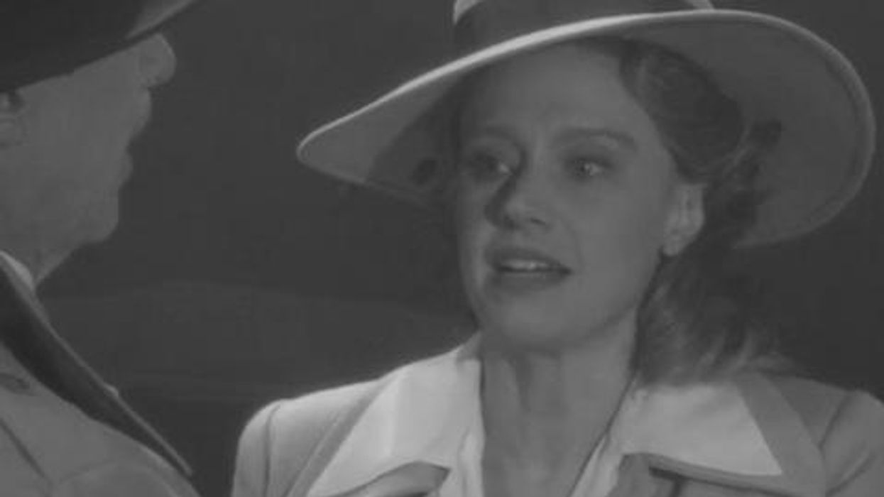 <p>WATCH: Kate McKinnon Channels Ingrid Bergman in Hilarious <em>Casablanca</em> Alternate Ending!</p>