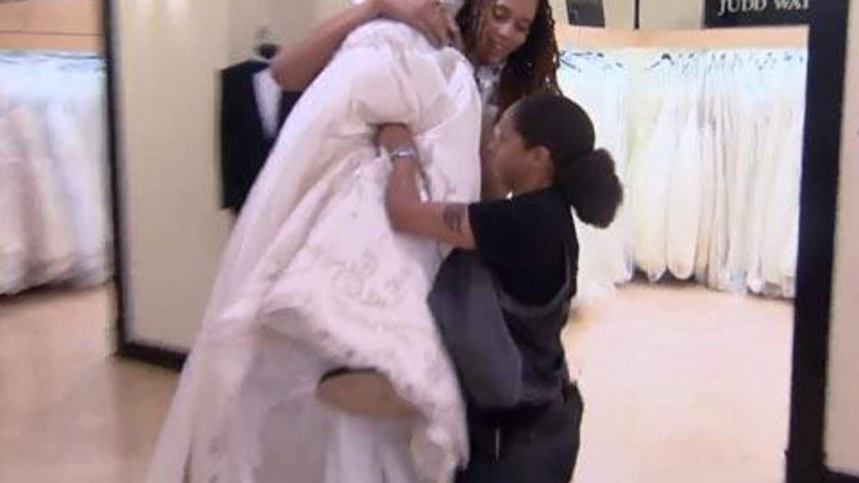 <p>WATCH: WNBA Stars Brittney Griner and Glory Johnson <em>Say Yes to the Dress </em></p>