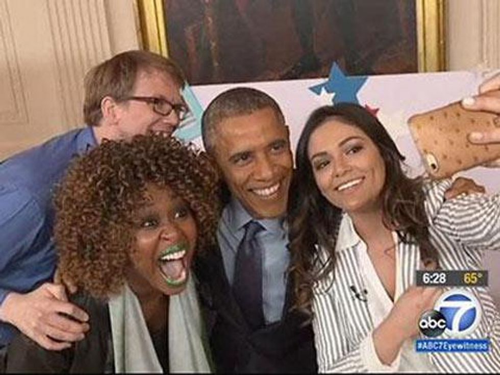 <p>WATCH: Obama Hopes Supreme Court Makes 'Right Decision' on Marriage Equality</p>
