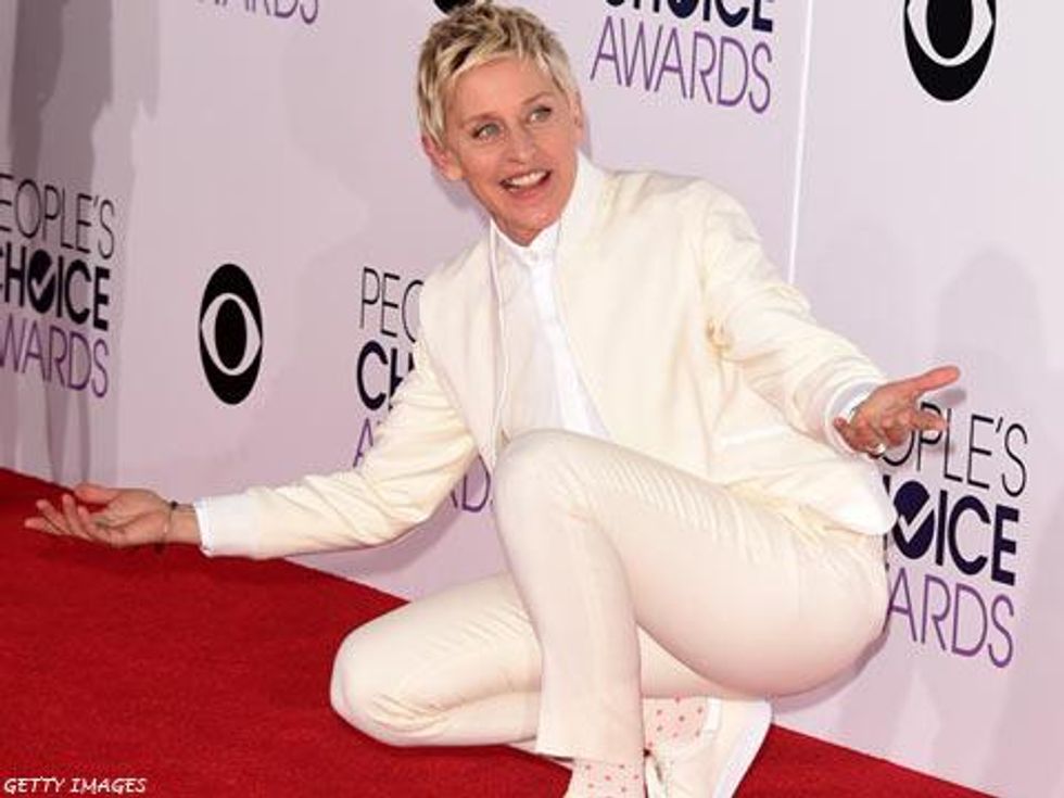Women in Suits that Light Up the People's Choice Awards 2015 