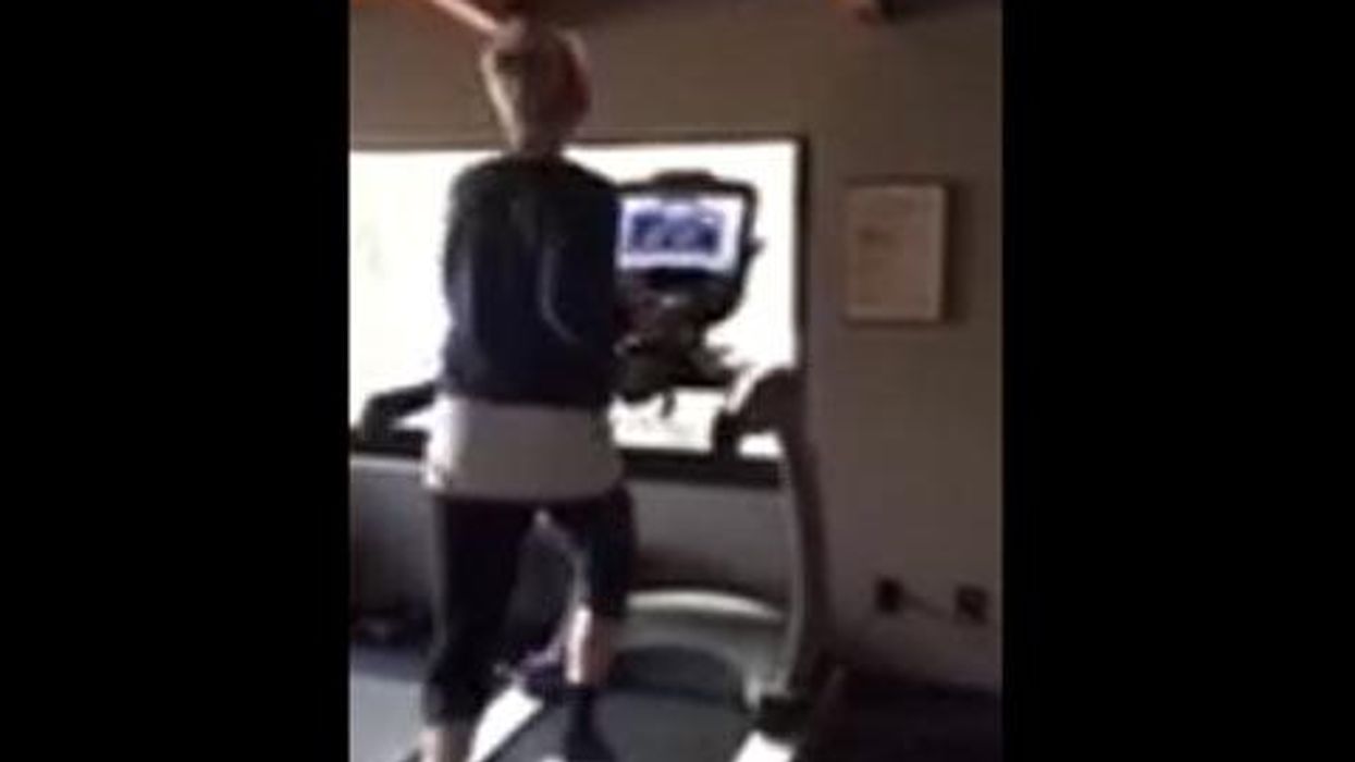<p>WATCH: Portia Gets Payback - Posts Video of Ellen Singing While Running</p>