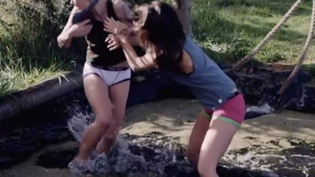 <p>WATCH: Aussie Women Frolicking in Boy Briefs? Yes, Please!</p>