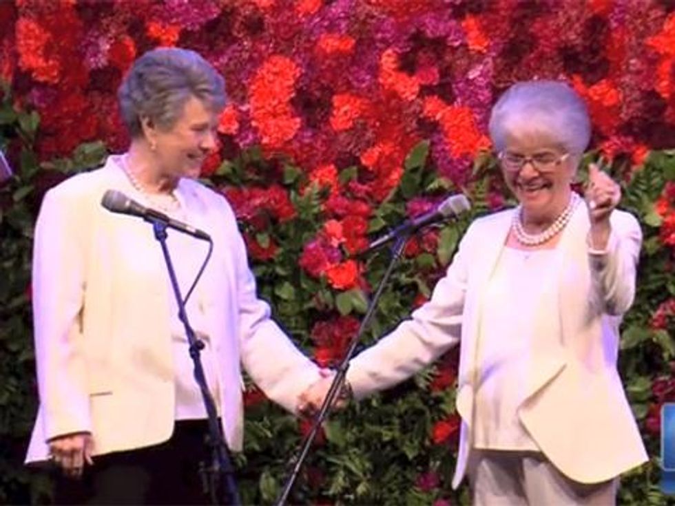 Arizona Lesbian Couple Marries After 57 Years Together! 