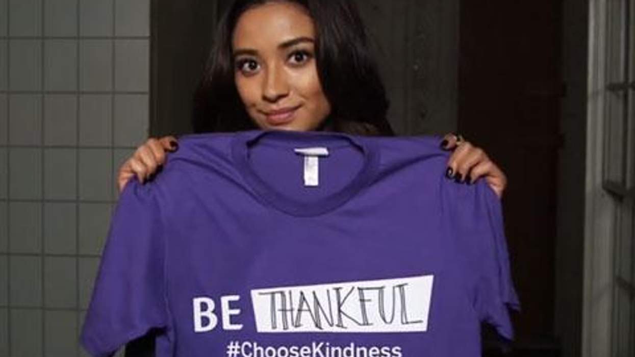 <p>WATCH: The Cast of <em>Pretty Little Liars</em> Stands Up Against Bullying for Spirit Day</p>