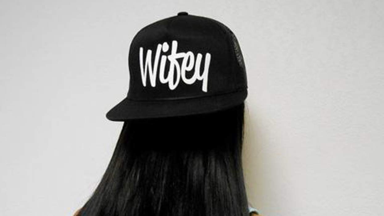 <p>6 Stylin' SnapBack Hats That'll Make You Want to Put A Ring On It</p>