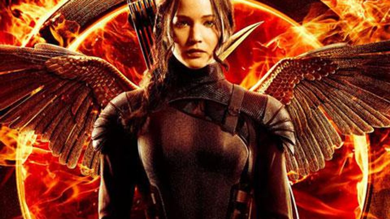 <p>Pic of the Day: Katniss Everdeen is Literally the Girl on Fire in Final "Mockingjay" Poster</p>