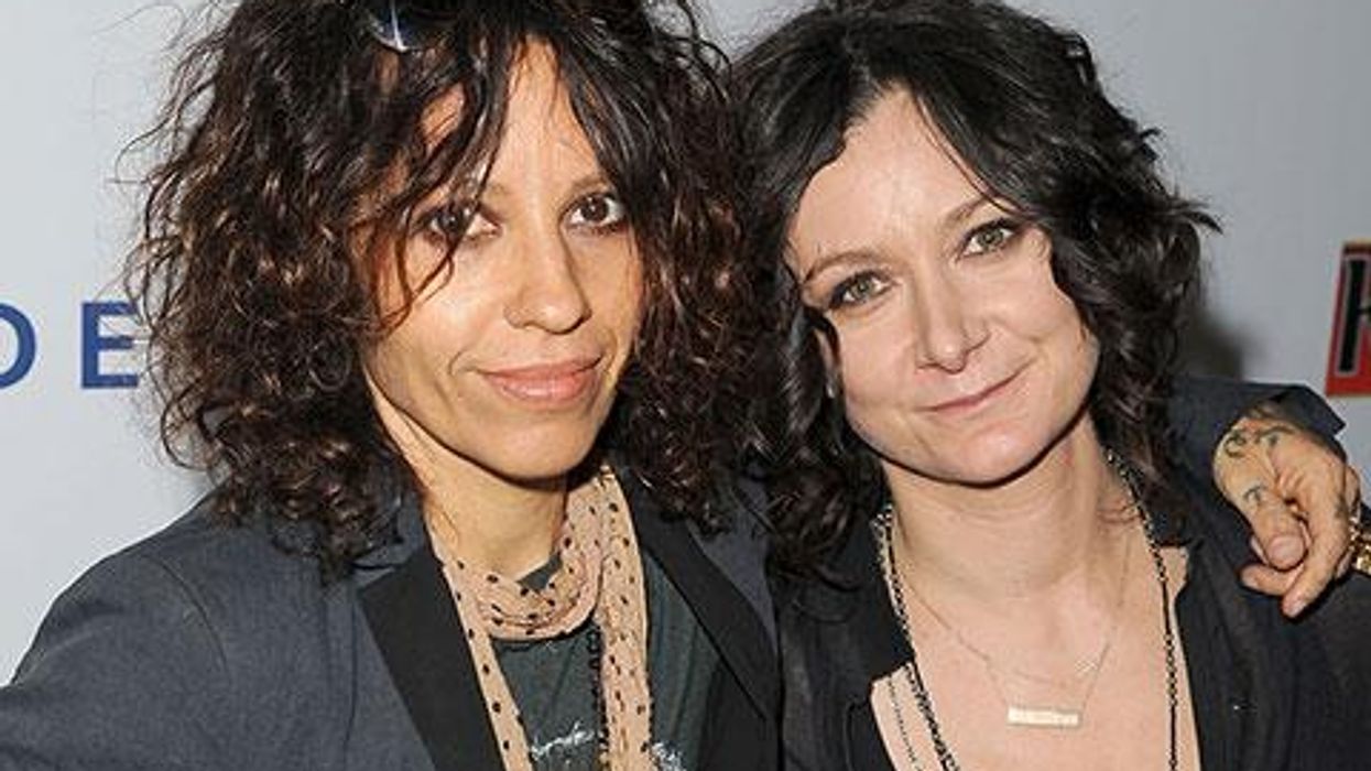 <p>Sara Gilbert and Linda Perry Are Expecting Their First Child</p>