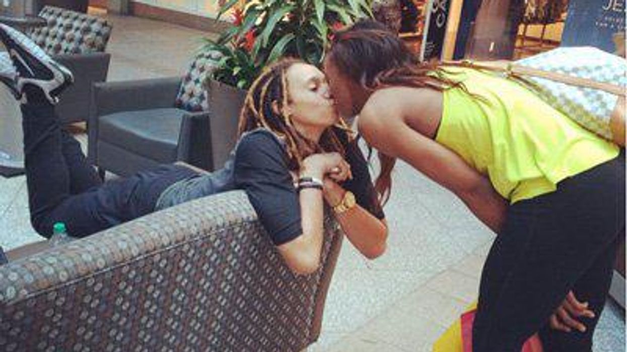 <p>10 Adorable Mushy Moments With Brittney Griner And Glory Johnson</p>
