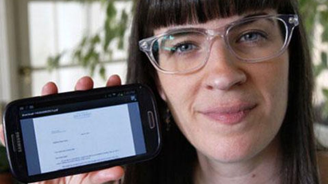 <p>Mormon Mass Resignation Held in Protest of Feminist's Ex-Communication</p>