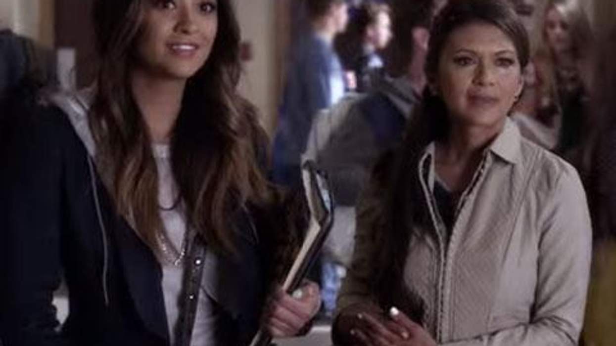 <p>WATCH: Guess Who's Coming to Pam Fields' Dinner on <em>Pretty Little Liars</em></p>