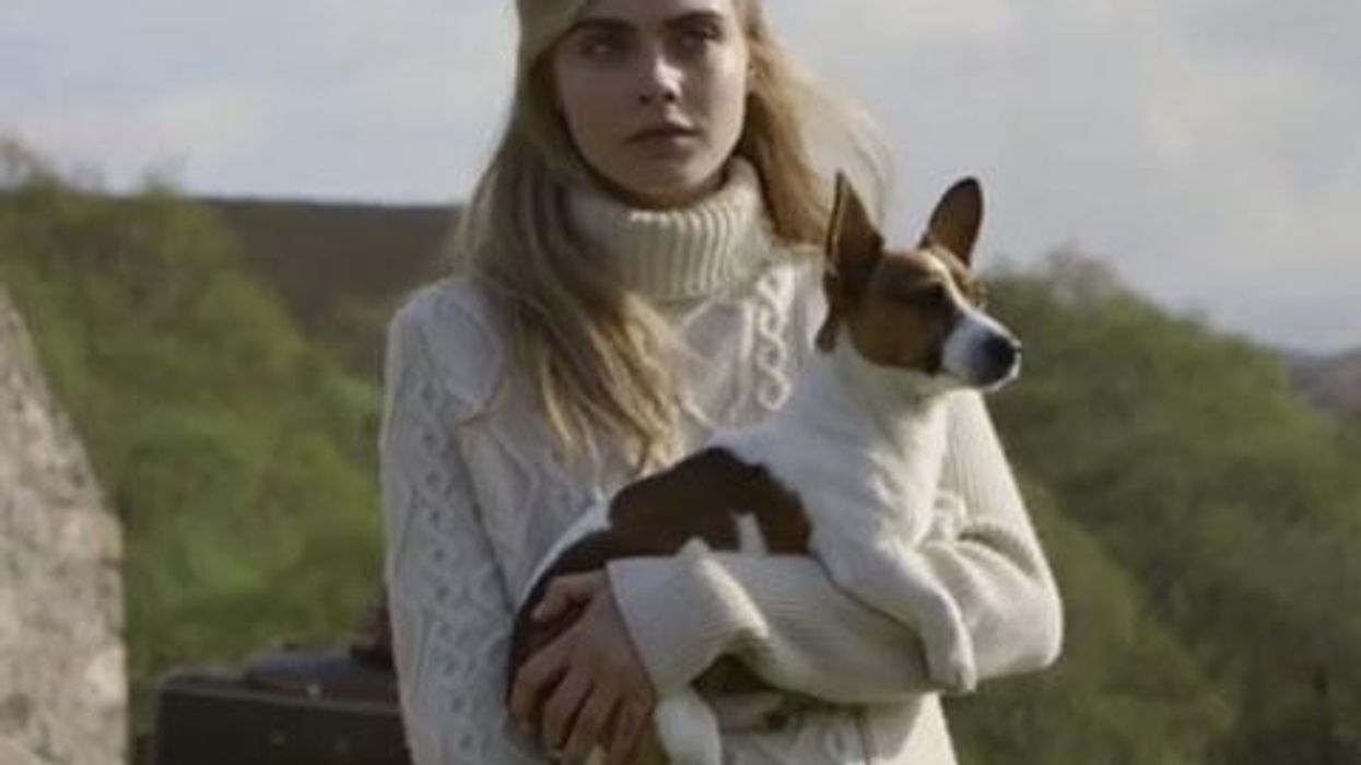 <p>WATCH: Cara Delevingne Is Both Stunning and Adorable in Mulberry Ad Costarring Puppies!</p>