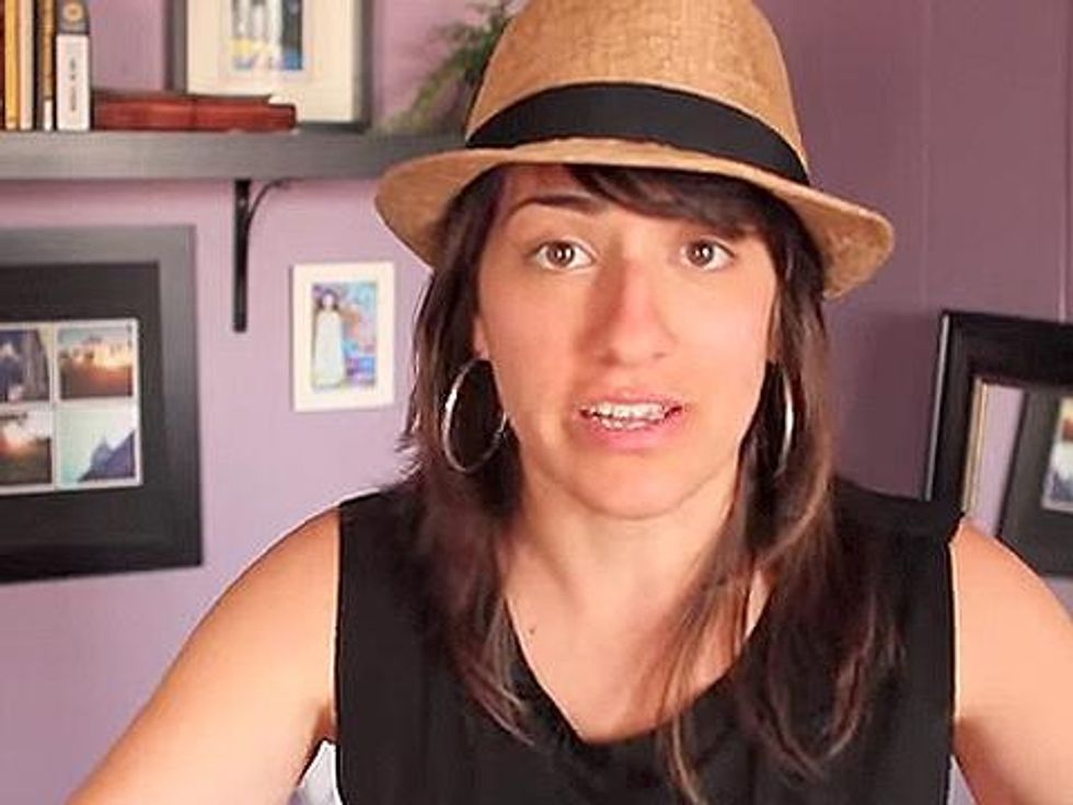 WATCH : This Is Why All Lesbians Are Taken 