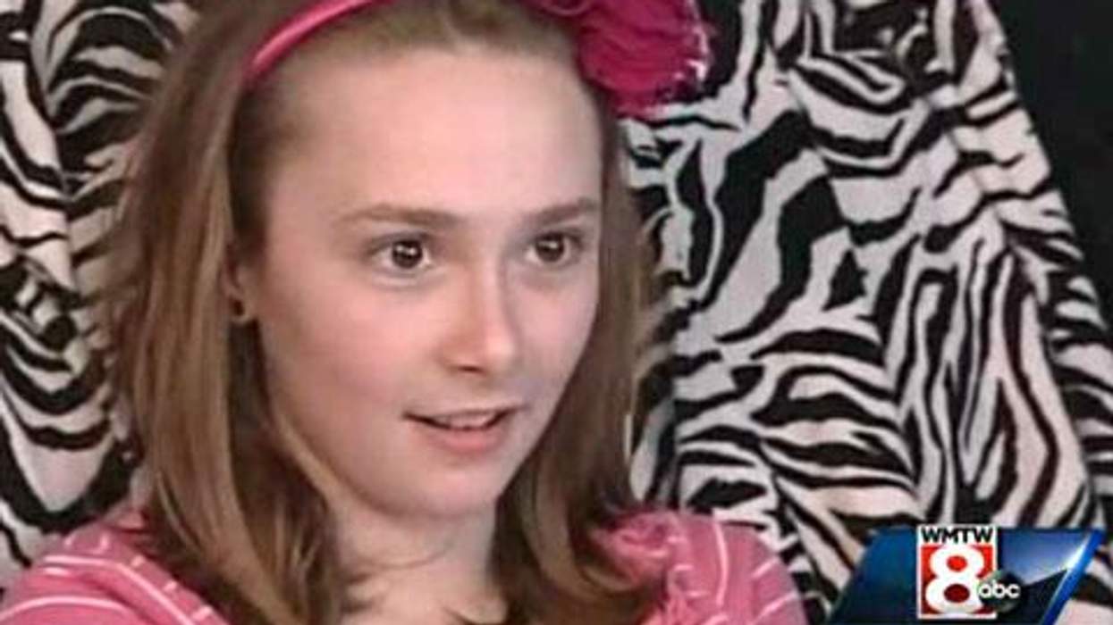 <p>WATCH: Lesbian Moms Claim Their Daughter's Essay Topic Excluded From Class</p>