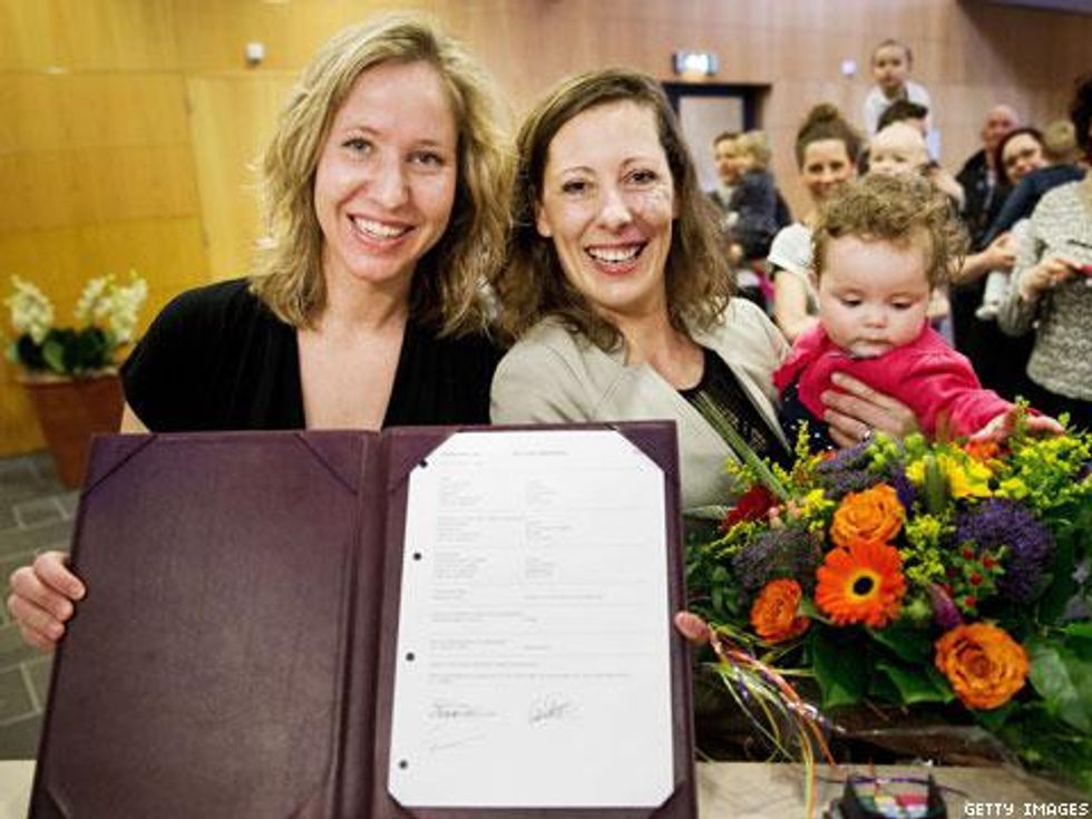 Netherlands Extends Adoption Rights for Lesbian Mothers