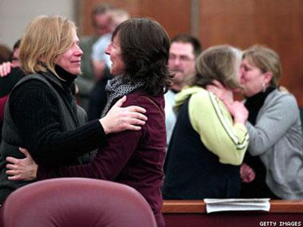 Federal Government Will Recognize 300 Michigan Marriages