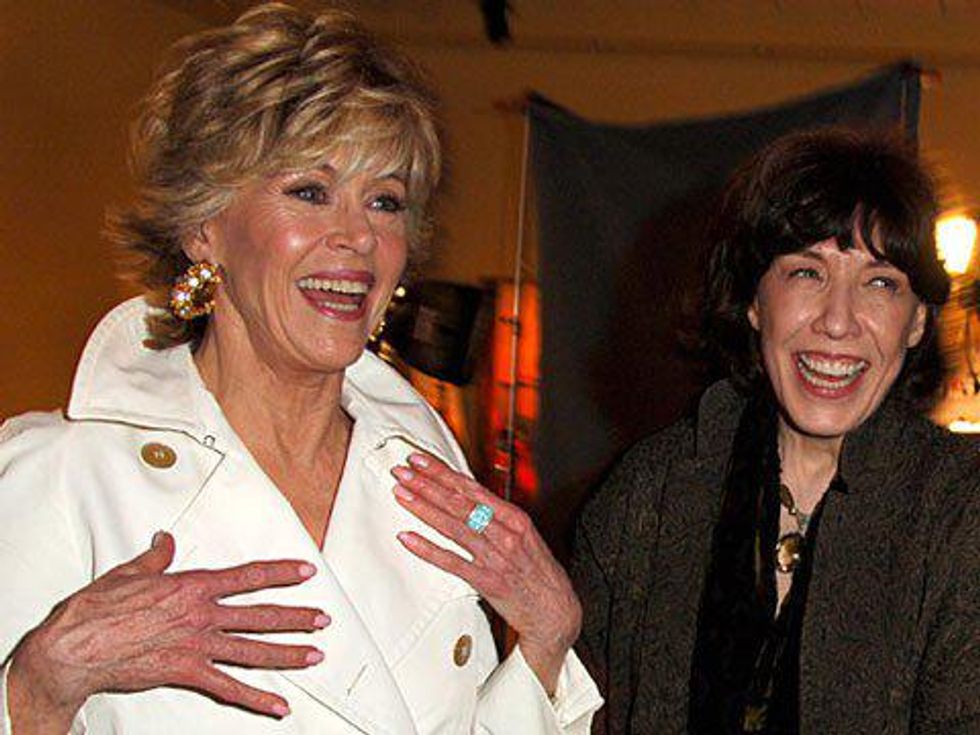 Lily Tomlin and Jane Fonda to Star in Netflix's Gay-ish New Comedy Grace and Frankie 