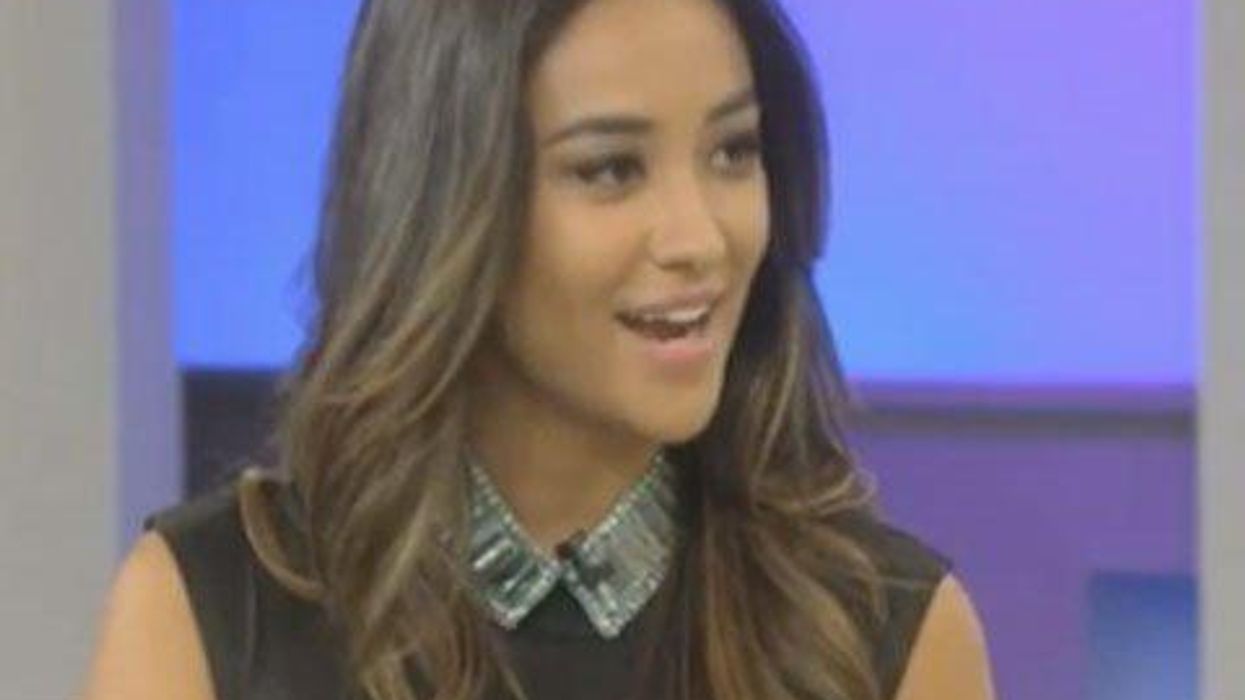 <p>WATCH: <em>Pretty Little Liars'</em> Shay Mitchell - 'Sometimes I'd Rather Kiss Another Girl'</p>
