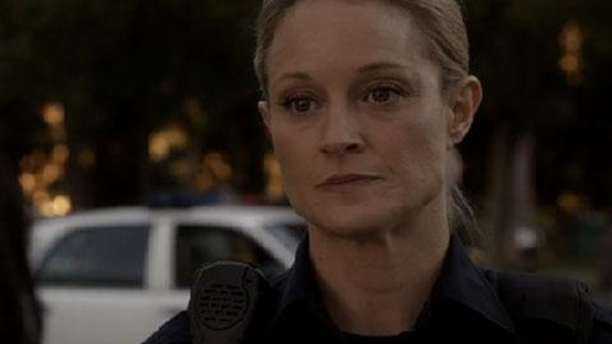 <p>WATCH: <em>The Fosters' </em>Stef Gets an Unwelcome Surprise from the Twins' Birth Mom! </p>