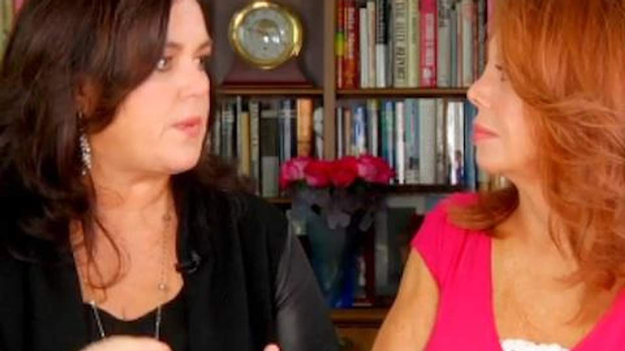 <p>WATCH: Rosie O'Donnell on How <em>Cosmopolitan</em> Mag Kept Her from Coming Out in '92</p>