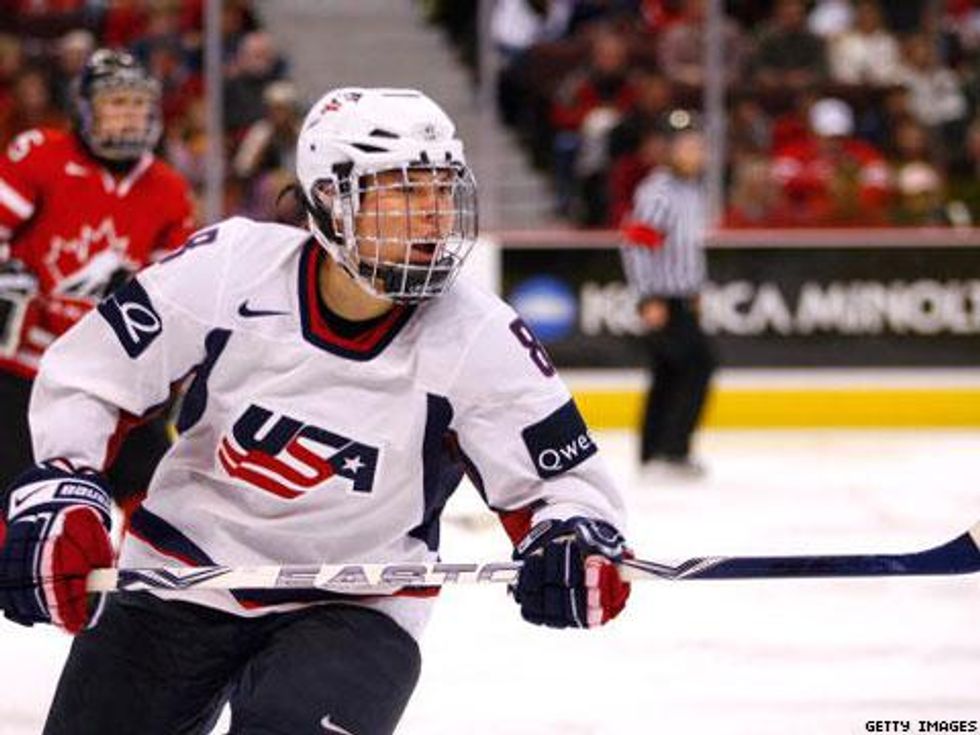 EXCLUSIVE: Lesbian Hockey Player Caitlin Cahow Loves The Olympics More Than Anyone