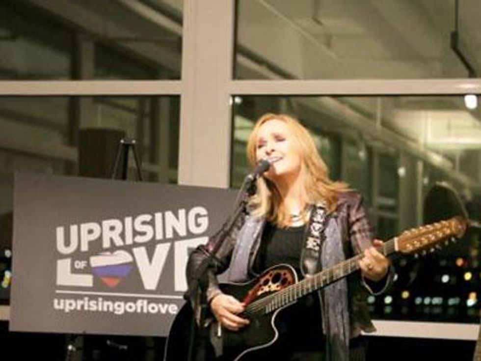 Melissa Etheridge Releases 'Uprising of Love' Single with 100% of Profits Going to LGBT Russian Activists 