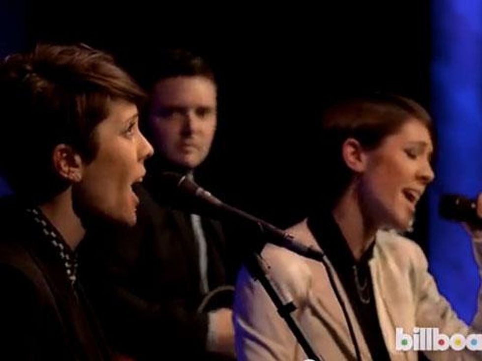 WATCH: Tegan and Sara Sing for P!nk - Confess Sexual Fantasies About Her 