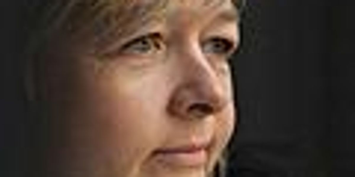 Sarah Alice Ruth Waters Who the F Is … Author Sarah Waters?