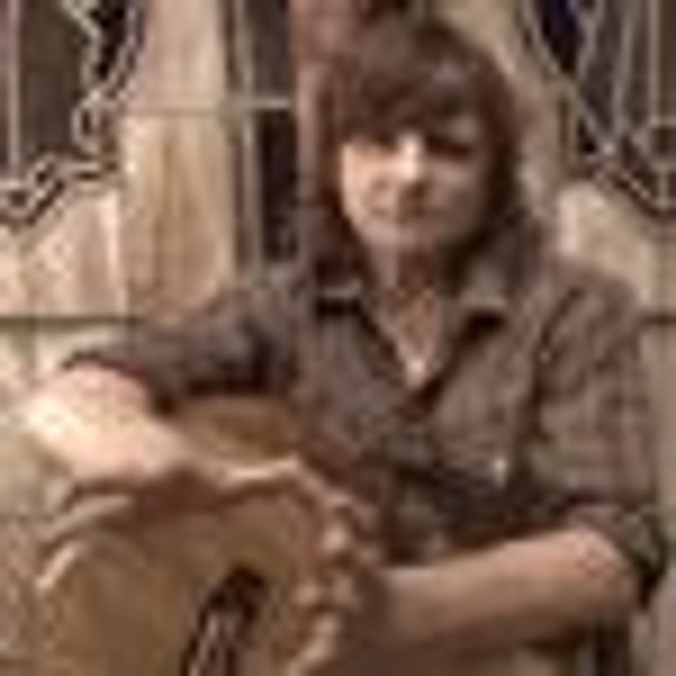 Indigo Girls' Amy Ray Goes Country with Solo Album 'Goodnight Tender' 