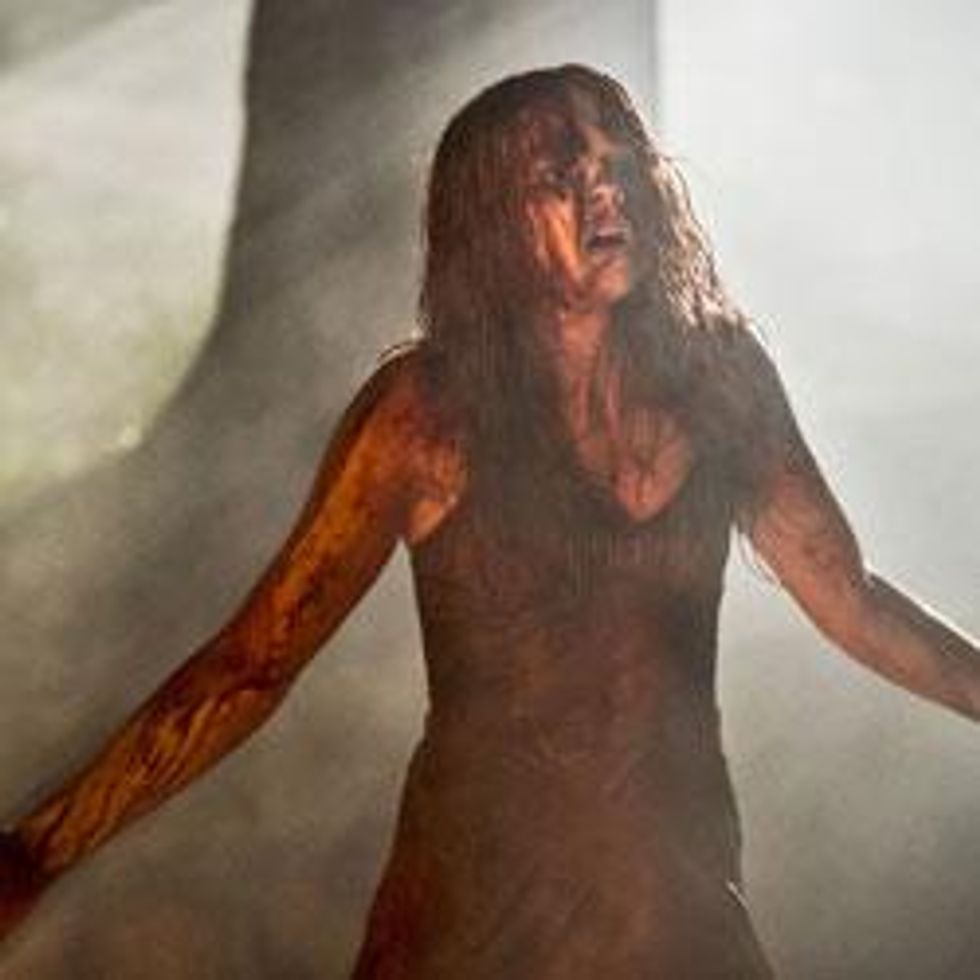 REVIEW: Scary White: A Sharp New Take on Carrie’s Cautionary Tale