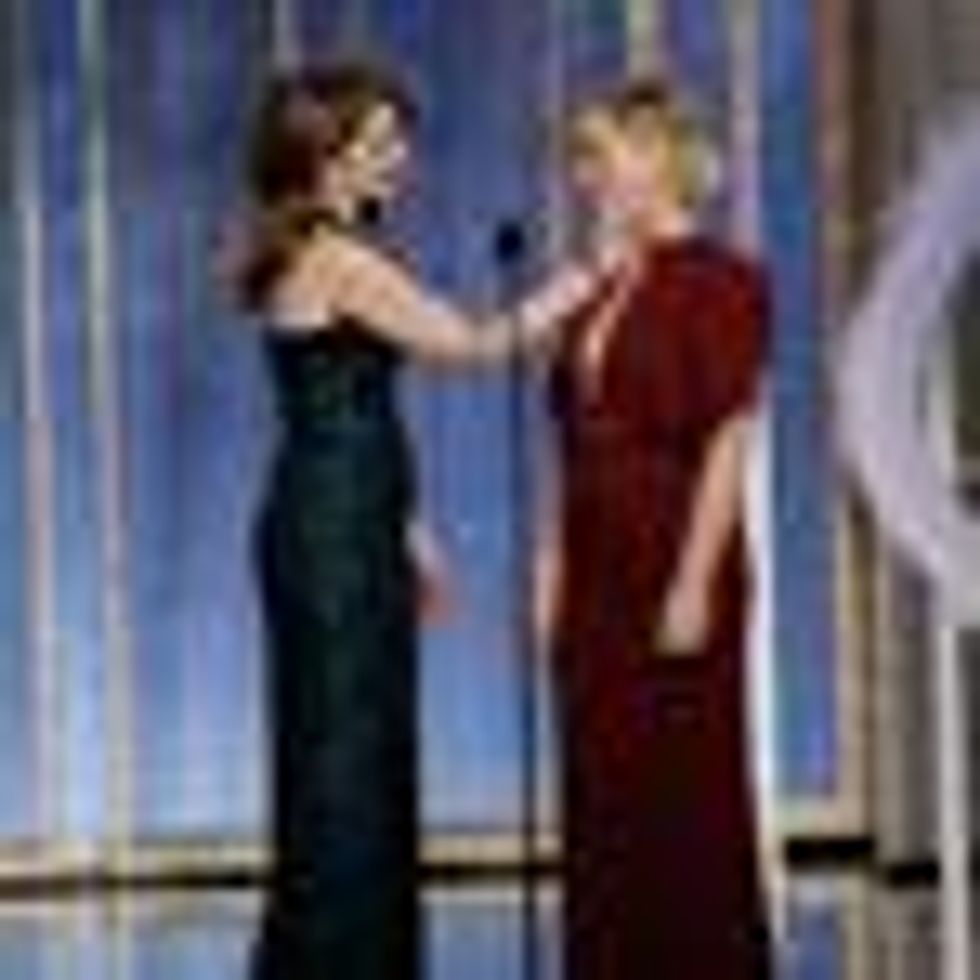 Tina Fey and Amy Poehler to Reprise Golden Globes Hosting Gig for Two More Years! 