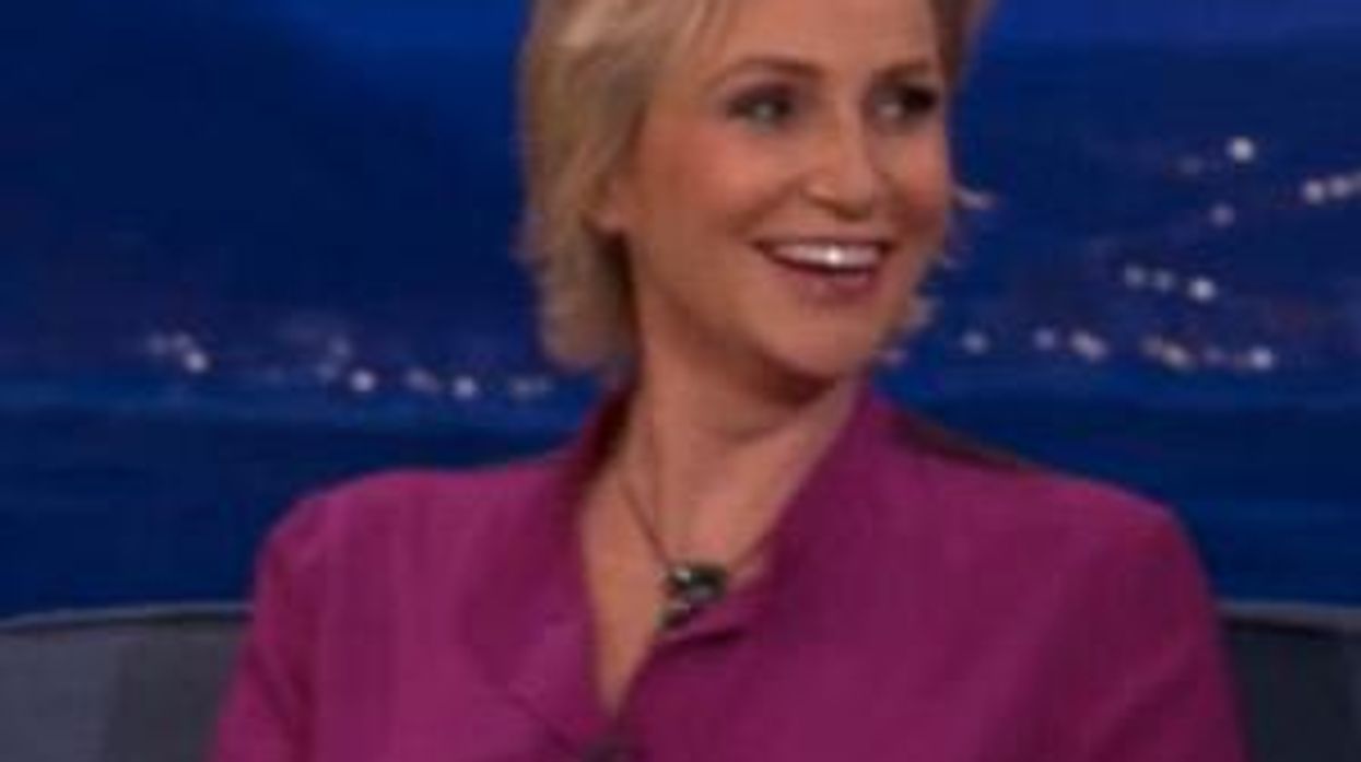 WATCH: Jane Lynch Reveals 'Big Lesbo Crush' on Olivia Newton-John