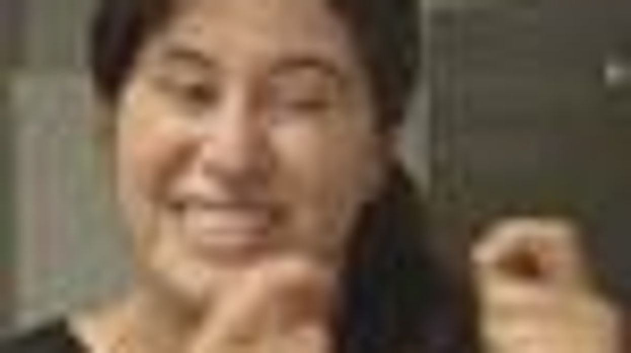 WATCH: Little Horribles Ep. 7 - Gross-Out Girl Talk in the Bathroom