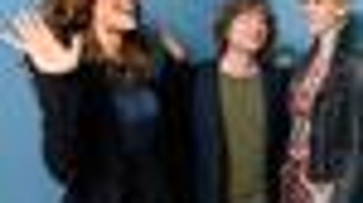 Shot of the Day: Former L Worders Jennifer Beals and Lauren Lee Smith Ham it Up in Toronto