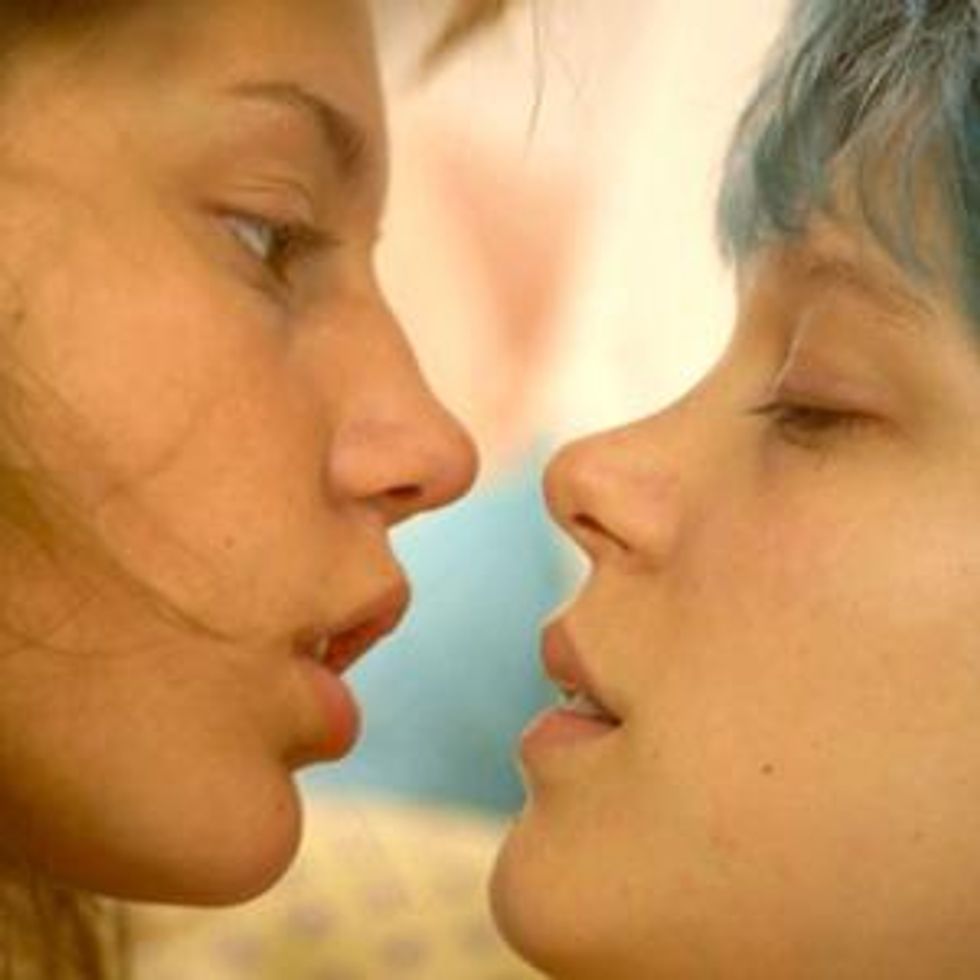 Stars of 'Blue Is The Warmest Color' Reflect On 'Embarrassing' Lesbian Sex Scenes