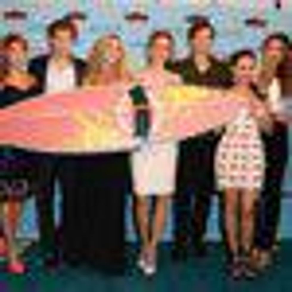'Pretty Little Liars' Cleans Up at Teen Choice Awards 