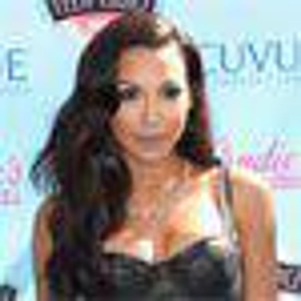 Shot of the Day: Shay and Naya Bare Down for the Teen Choice Awards 