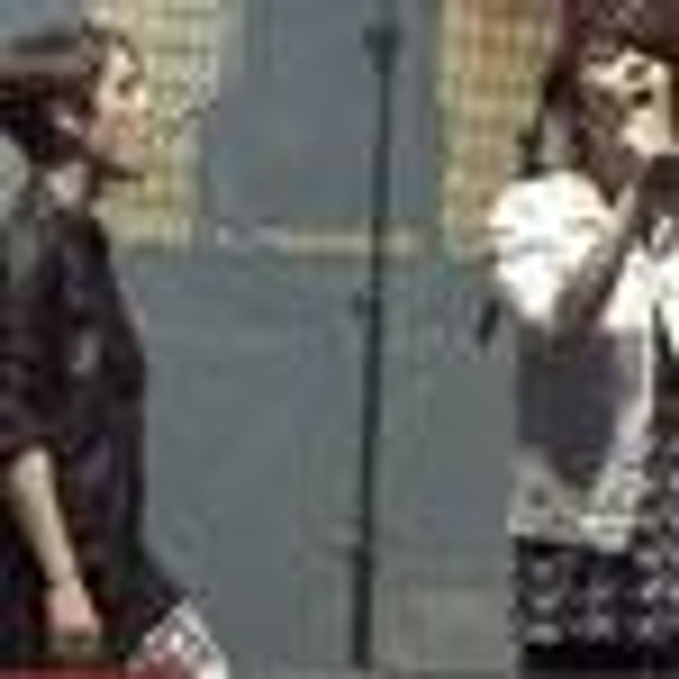 WATCH: Tegan and Sara Join Macklemore and Ryan Lewis on Stage for 'Same Love' 