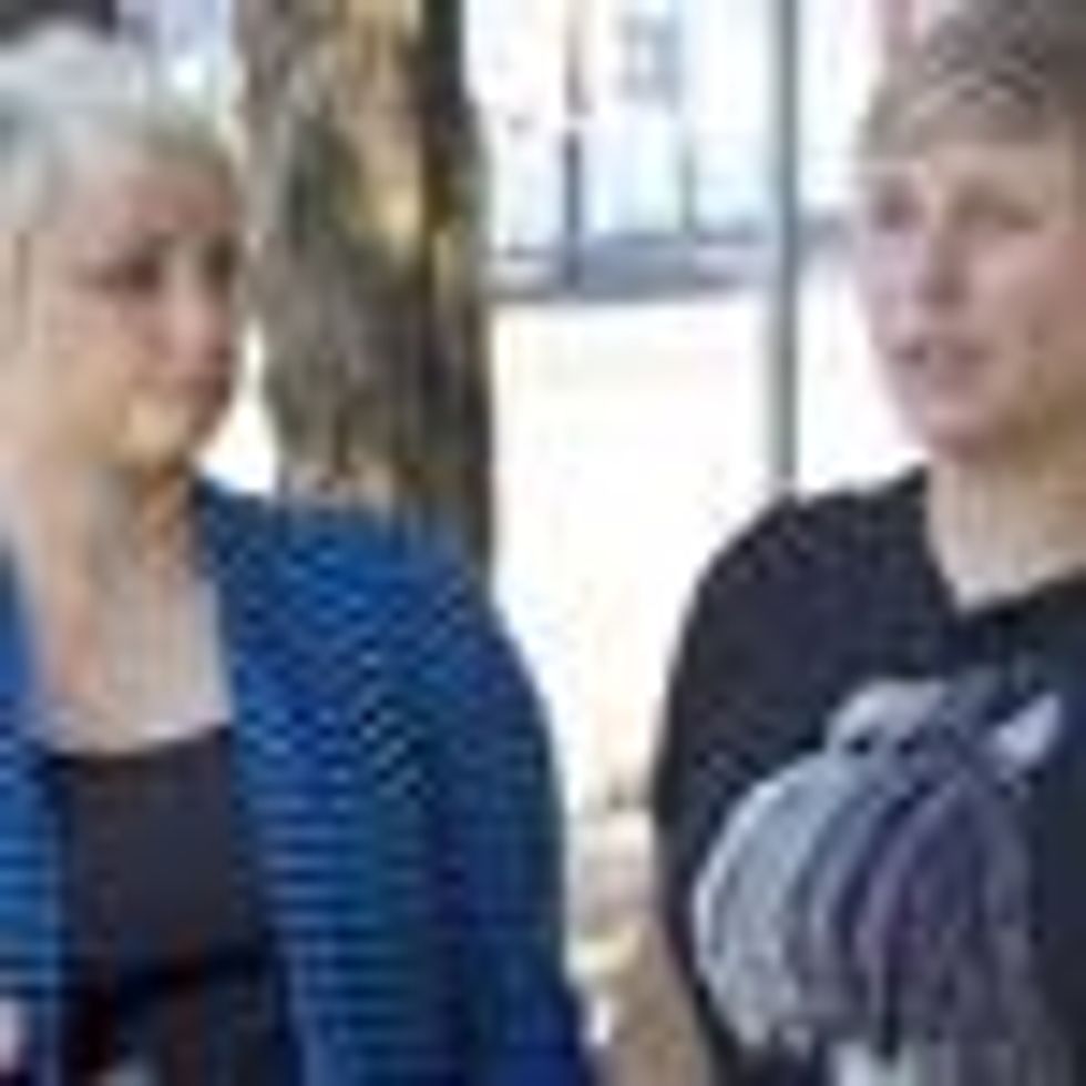Portland Or. Lesbian Couple Booted from Cab for Being Too Affectionate 