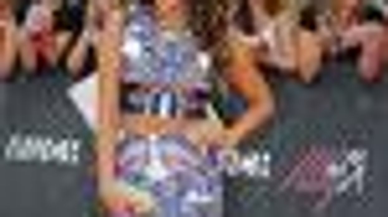 Shot of the Day: Shay Mitchell and Naya Rivera Together at Last at MuchMusic