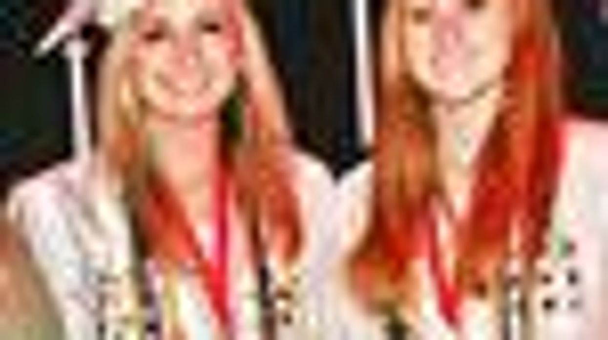 Twin Sisters with Lesbian Moms Named Valedictorian and Salutatorian at Florida High School