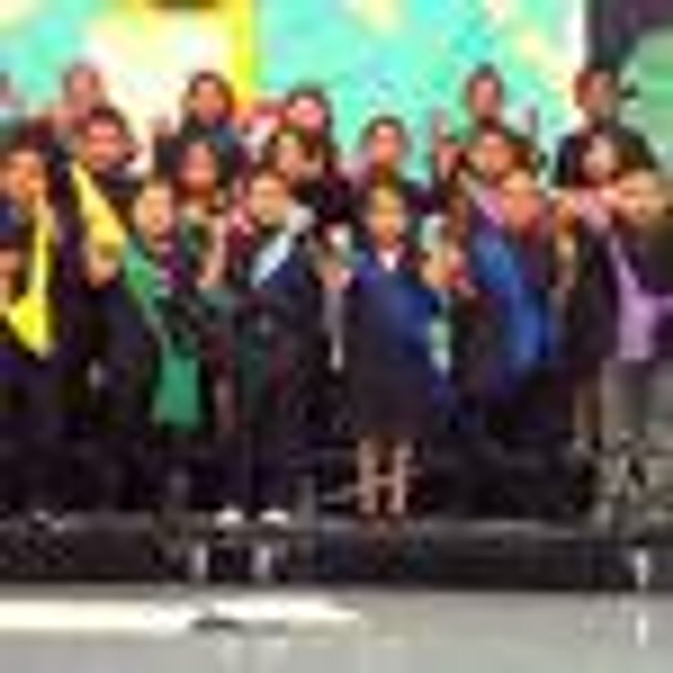Rainbow Clad Kindergarten Class Performs 'True Colors' for Graduation 
