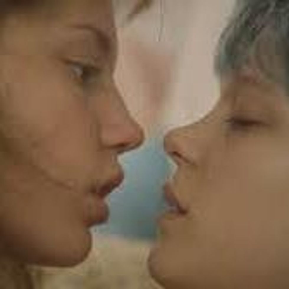 Lesbian Coming of Age Film 'Blue is the Warmest Color' Takes Palme D'Or at Cannes