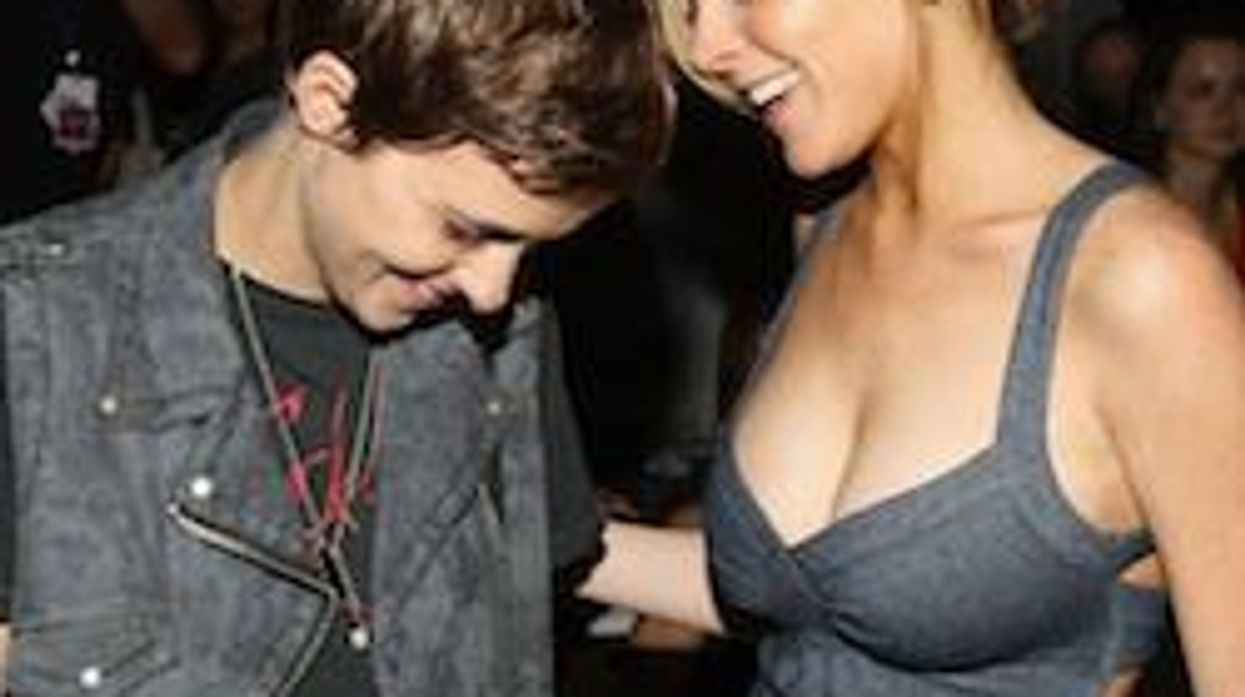 Lindsay Lohan Is Not Bisexual Y'all!