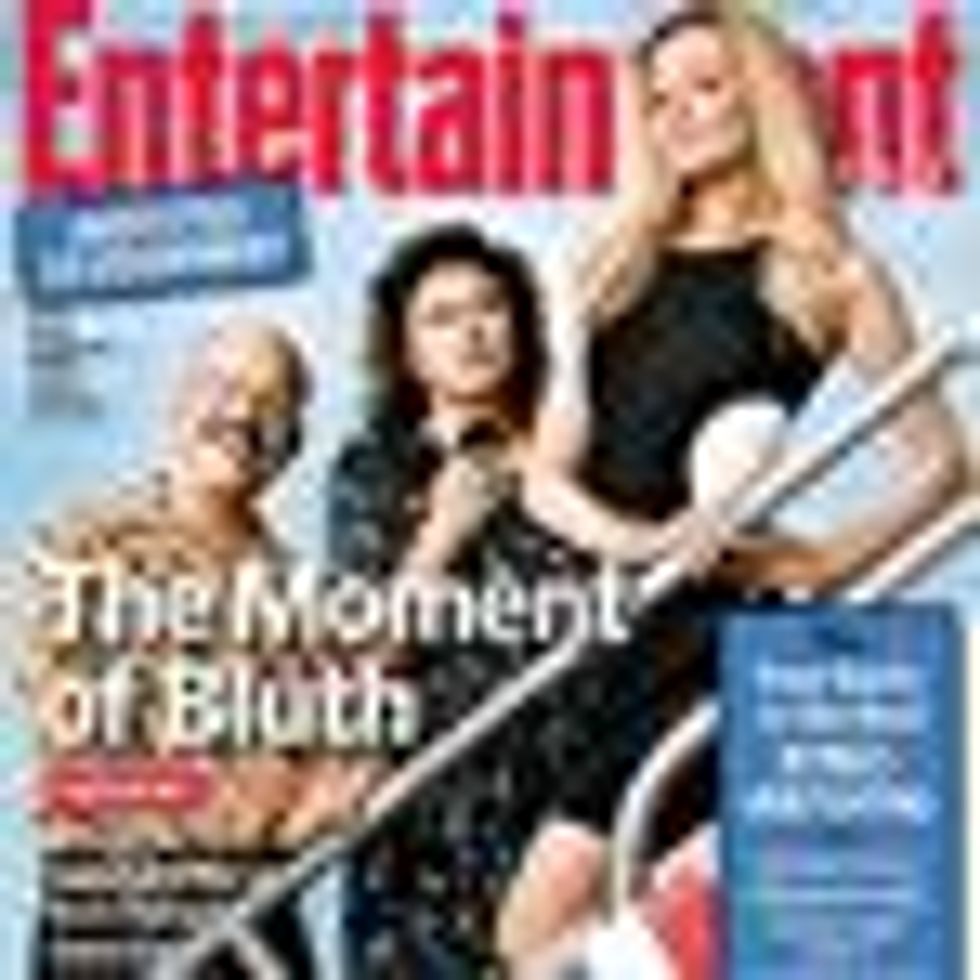 Shot of the Day: Portia de Rossi's Lindsay Bluth Covers EW 